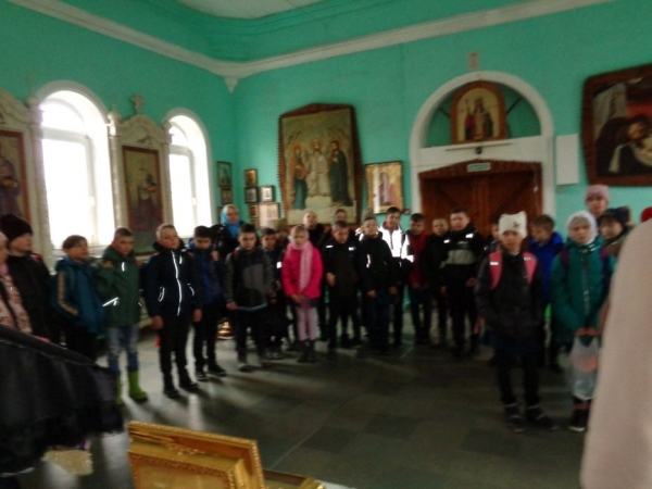 Православные уроки в храме Живоначальной Троицы станицы Клетской, посвященные 800-летию со дня рождения святого благоверного великого князя Александра Невского.