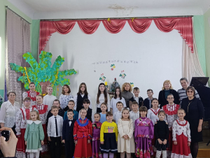 И молитва тихо льётся, и Христу звучит хвала!