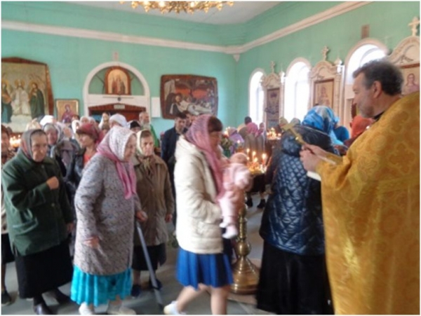 Воскресная Литургия. Неделя 16-я по Пятидесятнице, по Воздвижению. Попразднство Воздвижения Креста.
