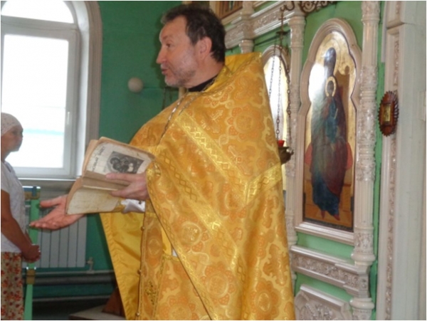 Воскресное Богослужение в храме Живоначальной Троицы.
