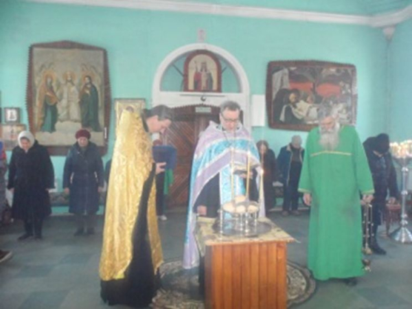 Праздник - Сретение Господа Бога и Спаса нашего Иисуса Христа.