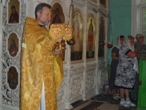 Богослужение в храме Живоначальной Троицы ст. Клетской - Предпразднство Успения Пресвятой Богородицы. Пророка Михея.