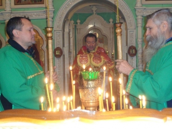 Воскресное Богослужение в храме Живоначальной Троицы ст. Клетской