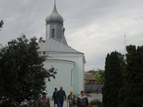 Воскресная Литургия в храме ст. Клетской.