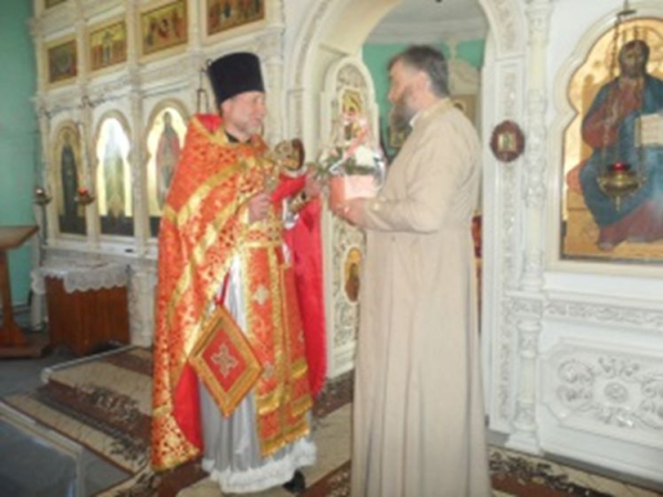 Воскресное Богослужение в храме Живоначальной Троицы ст. Клетской в шестую неделю по Пасхе. О слепом. Прославление сщмч. Ермогена, Патриарха Московского и всея Руси чудотворца.