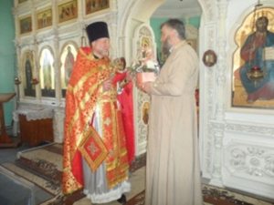 Воскресное Богослужение в храме Живоначальной Троицы ст. Клетской в шестую неделю по Пасхе. О слепом. Прославление сщмч. Ермогена, Патриарха Московского и всея Руси чудотворца.