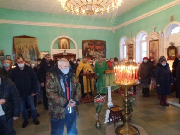 Благочинный Клетского округа совершил Новогодний молебен в храме станицы Клетской