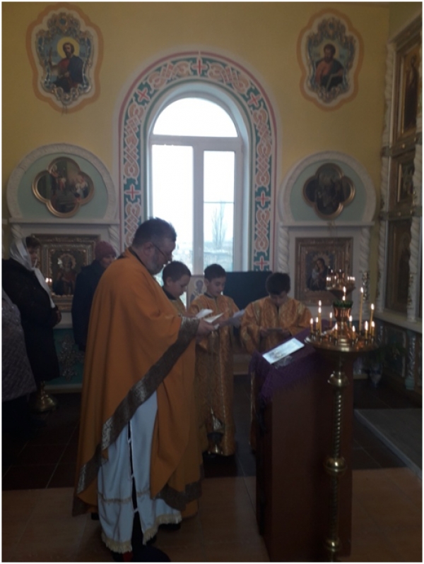 Поминовение усопших в храме свт. Николая чудотворца ст. Кременской