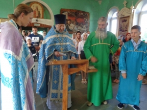 Благочинный Клетского округа совершил молебен на начало учебного года.