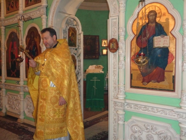 Воскресное Богослужение в храме Живоначальной Троицы станицы Клетской Калачевской Епархии