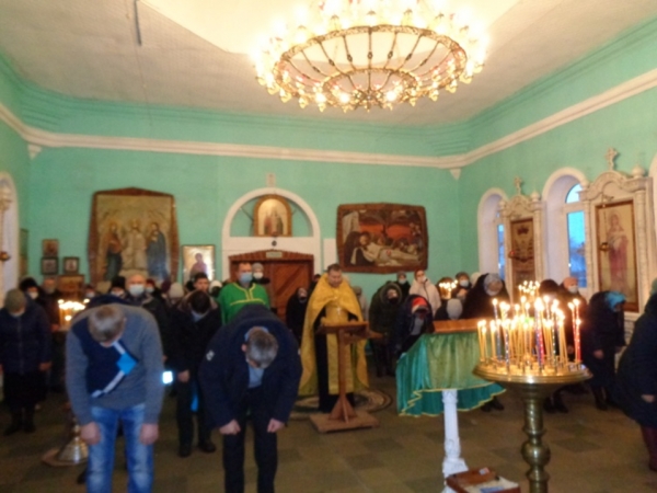 Молебен на Новый год в храме Живоначальной Троицы