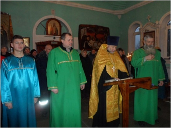 Новогодний молебен в храме Живоначальной Троицы ст. Клетской.