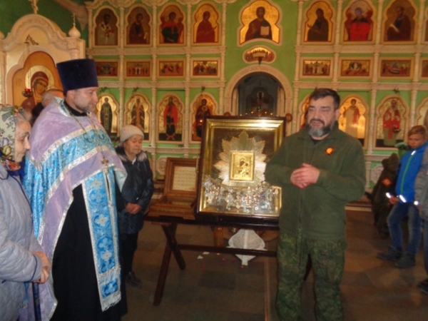 В храмах Клетского благочиния побывала икона Божией Матери «Избавительница от бед».