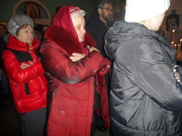 В Неделю 31-ю по Пятидесятнице, попразднство по Богоявлению благочинный Клетского округа протоиерей Михаил Пономарев совершил Божественную Литургию в храме станицы Клетской.